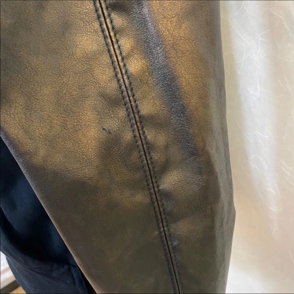 L’AGENCE FAUX LEATHER SLEEVE HOODIE - Picture 10 of 13